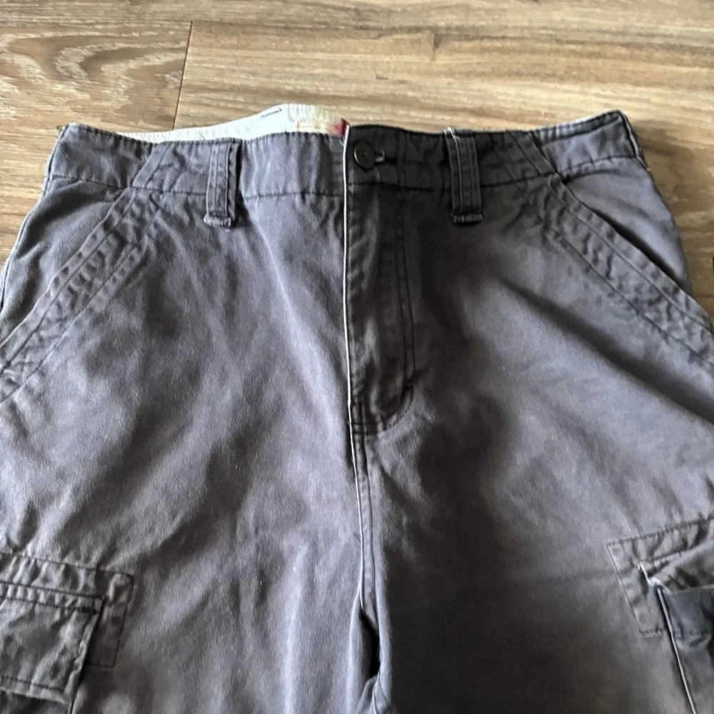 Vintage Y2K/2000s Baggy Faded Grey Skater Style Cargo Shorts! Size 34